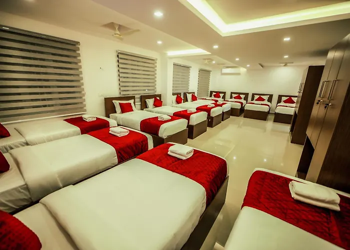 Airport Avenue Plaza Hotel Nedumbassery