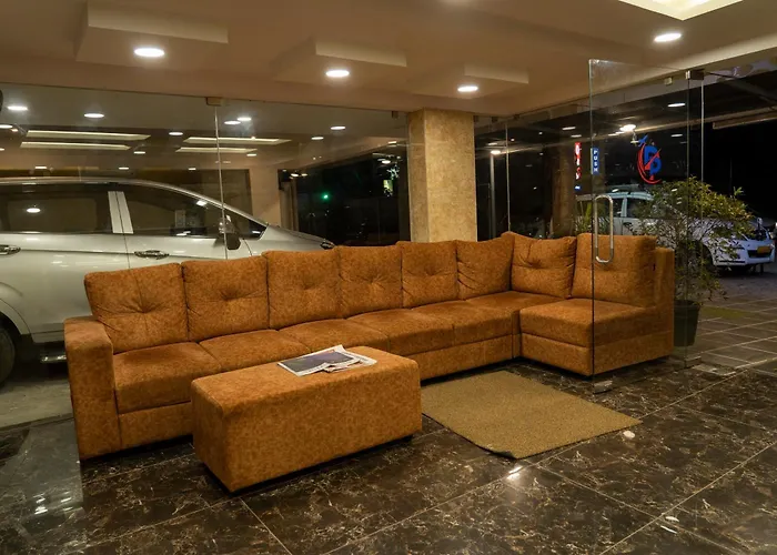 Dreams Paradise Airport Residency Nedumbassery